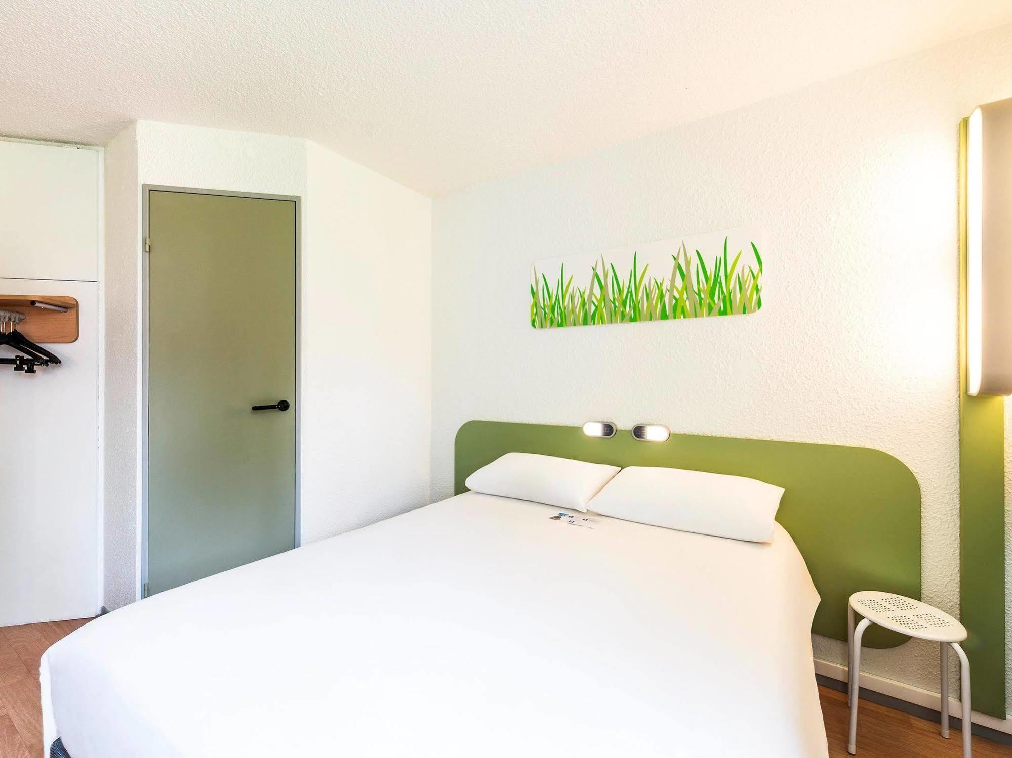 Ibis Budget Chatellerault Nord Exteriör bild